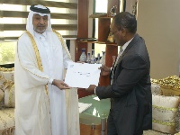 سمو الأمير يبعث برسالة خطية إلى الرئيس السوداني