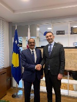 وزير التنمية الاقتصادية في كوسوفو  يجتمع مع سفير قطر