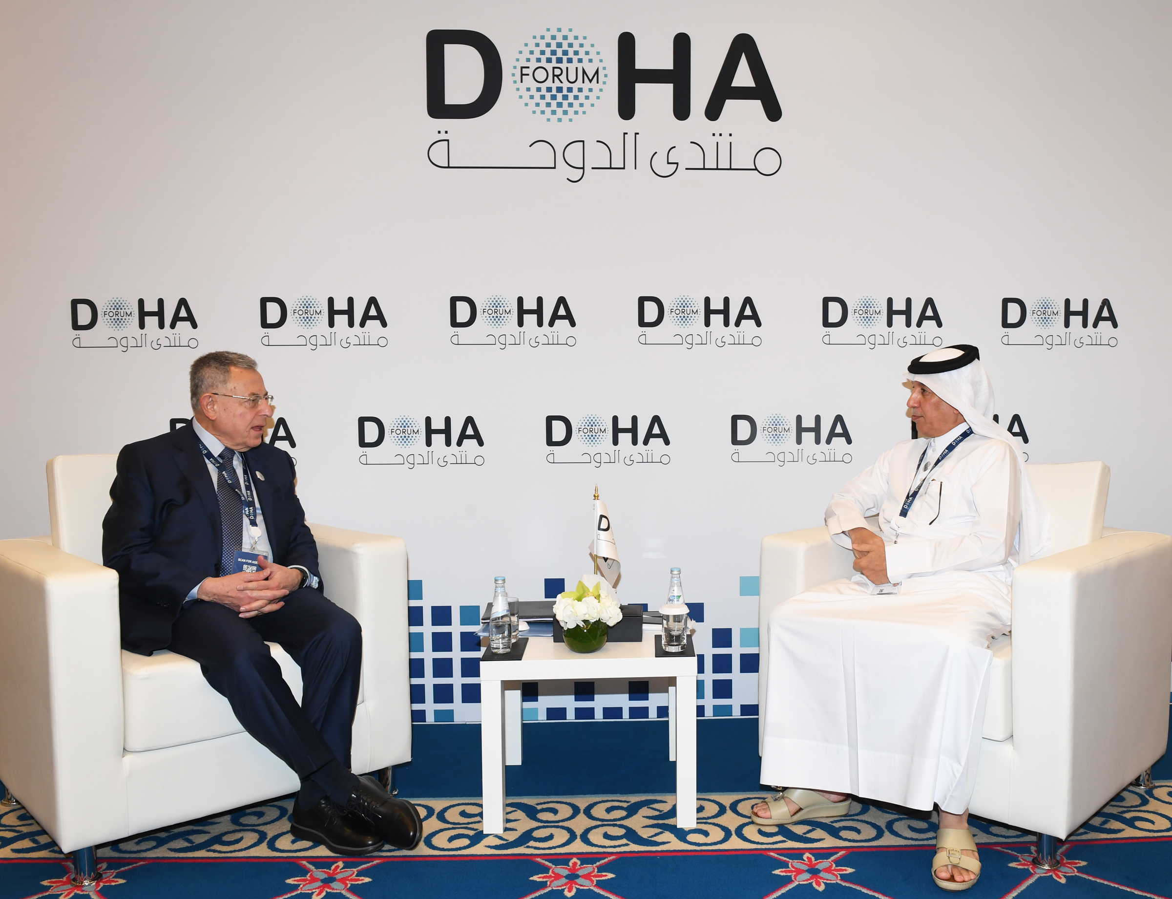 Minister of State for Foreign Affairs Meets Officials on Doha Forum Margin