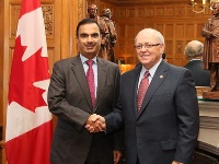 رئيس مجلس الشيوخ الكندي يجتمع مع سفير دولة قطر