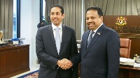 رئيس مجلس الشيوخ الماليزي يجتمع مع سفير قطر