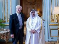 ملك السويد يستقبل سفير قطر