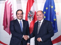 نائب رئيس مجلس الوزراء وزير الخارجية يجتمع مع رئيس البرلمان النمساوي
