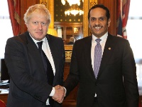 نائب رئيس مجلس الوزراء وزير الخارجية يجتمع مع وزير الخارجية البريطاني