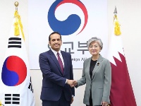 نائب رئيس مجلس الوزراء وزير الخارجية يجتمع مع وزيرة خارجية جمهورية كوريا
