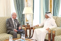 نائب رئيس مجلس الوزراء وزير الخارجية يجتمع مع وكيل الأمين العام للأمم المتحدة لشؤون مكافحة الإرهاب