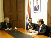 وزير الأمانة العامة للثقافة في الباراغواي يجتمع مع القائم بالأعمال القطري