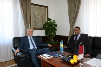 وزير التجارة في البوسنة والهرسك يجتمع مع سفير قطر 