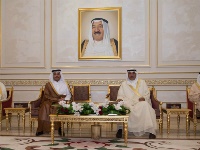 وزير الخارجية يجتمع مع نظيره الكويتي
