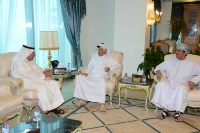 وزير الدولة للشؤون الخارجية والأمين العام يطلعان السفراء المعتمدين بالدولة على مستجدات الأزمة الخليجية