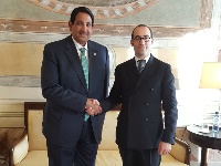 وزير الشؤون الخارجية بجمهورية سان مارينو يجتمع مع سفير دولة قطر