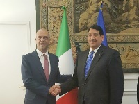 وزير الشؤون الخارجية والتعاون الدولي الإيطالي يجتمع مع سفير دولة قطر