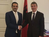 وزير الطاقة الألباني يجتمع مع القائم بالأعمال القطري