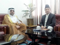 وزير العمل النيبالي يجتمع مع  سفير قطر