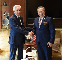 State Foreign Affairs Minister, Malaysian FM Review Ties