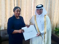 وزيرة الخارجية في غانا تتسلم نسخة من أوراق اعتماد سفير قطر