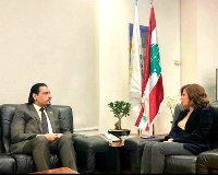 وزيرة الطاقة اللبنانية تجتمع مع سفير قطر 