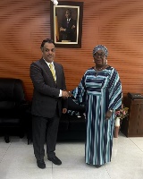 وزيرة العمل في جمهورية بنين تجتمع مع القائم بالأعمال بالإنابة القطري
