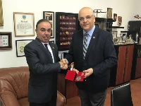وكيل وزارة الداخلية الرومانية يجتمع مع سفير قطر