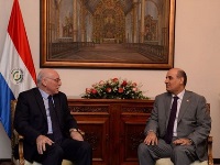 Paraguay FM Meets Qatari Ambassador