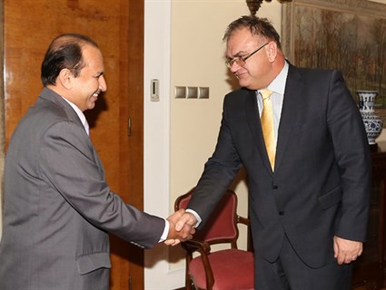 Bosnia and Herzegovina President Meets Qatari Ambassador