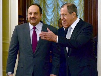 سعادة وزير الخارجية يجتمع مع نظيره الروسي