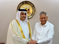 وزير خارجية جمهورية الفلبين يتسلم نسخة من أوراق اعتماد سفير قطر