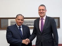 وكيل وزارة الخارجية الألمانية يجتمع مع سفير قطر