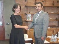 رئيسة غرفة تجارة وصناعة جورجيا تلتقي سفير قطر