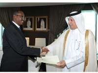 وزير الدولة للشؤون الخارجية يتسلم نسخة من أوراق اعتماد سفير جيبوتي